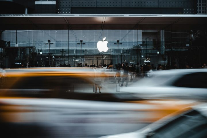 apple store facade